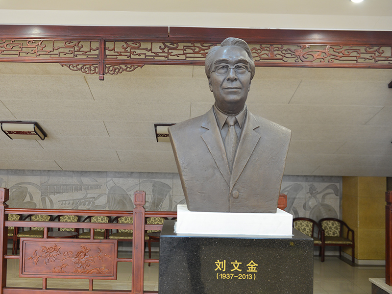 劉文金像，鑄銅，安放地點(diǎn)：中央民族樂團(tuán) - 副本.JPG